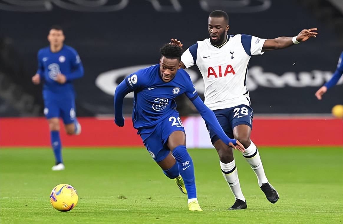 赛地聚焦：欧超杯今晚热度飙升；巴黎圣日耳曼回应争议；信心回归；阵容厚度经受考验的简单介绍