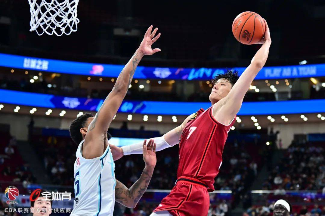 今夜CBA常规赛传出新动向，迈阿密热火再遭质疑，管理层表态——气氛紧张，赛季目标并未改变的简单介绍金年会平台