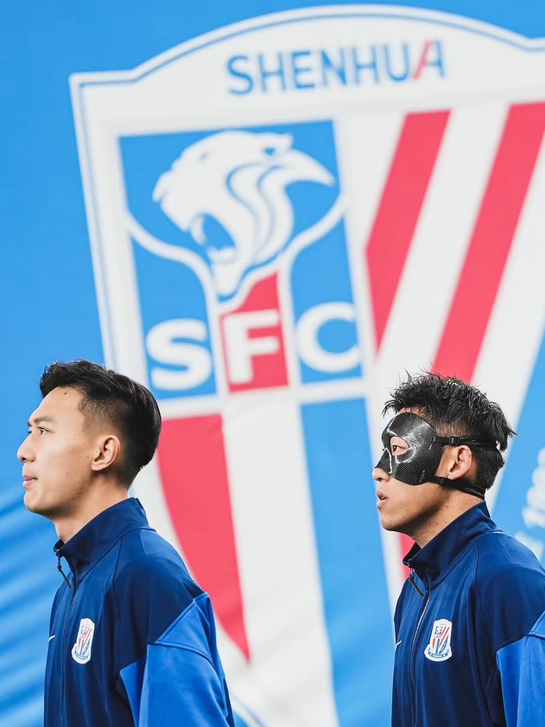  离谱！上海申花清晨强势反弹那不勒斯单刀错失，山东泰山内部沟通备战欧超杯