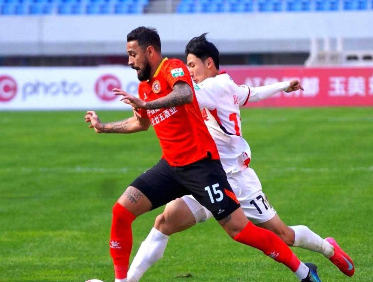  离谱！上海申花清晨强势反弹那不勒斯单刀错失，山东泰山内部沟通备战欧超杯